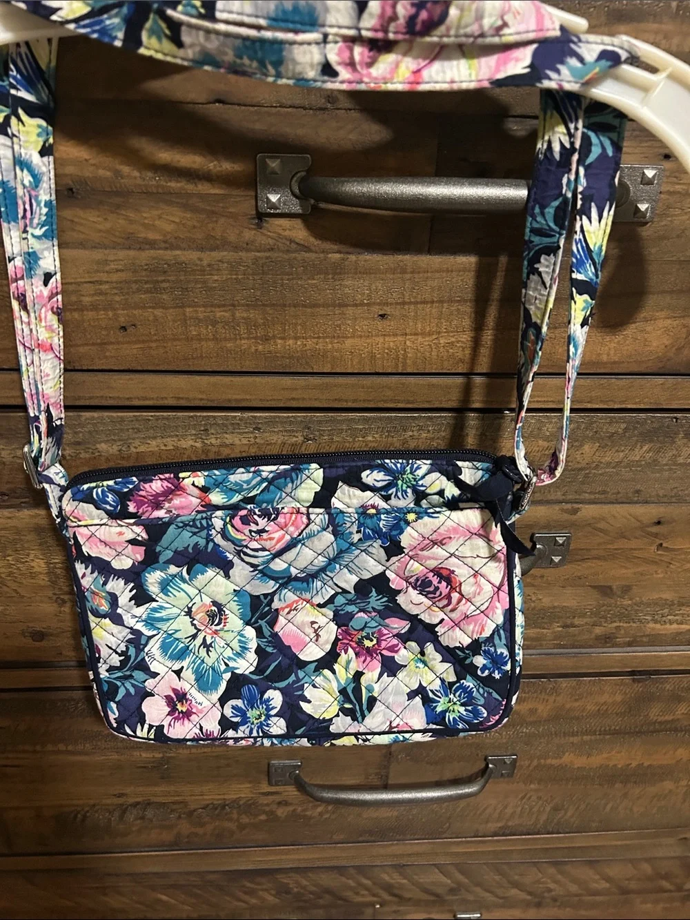 Vera Bradley RFID Little Hipster Crossbody in Garden Grove. Circa 2020.